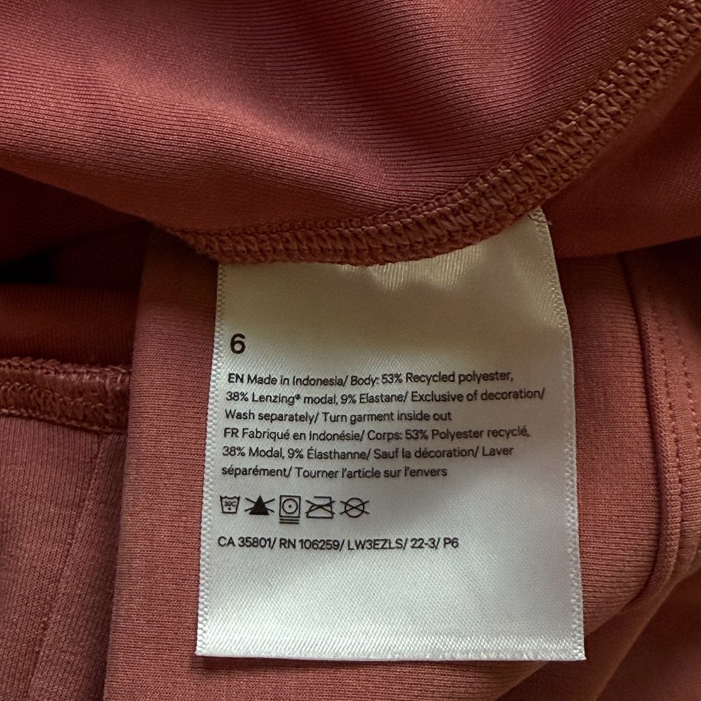 Lululemon Softstreme Cropped Crew Womens 6 Pink Oversized Pullover - Picture 9 of 9